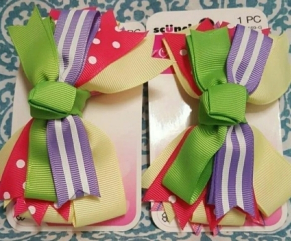 2 Scunci Girl Hair Clip with Bow - Picture 1 of 1